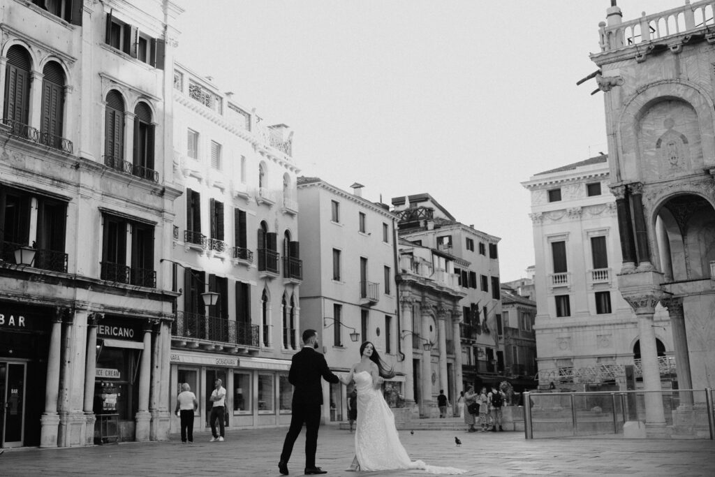Black and White Bride and Groom Portraits in Venice, Italy